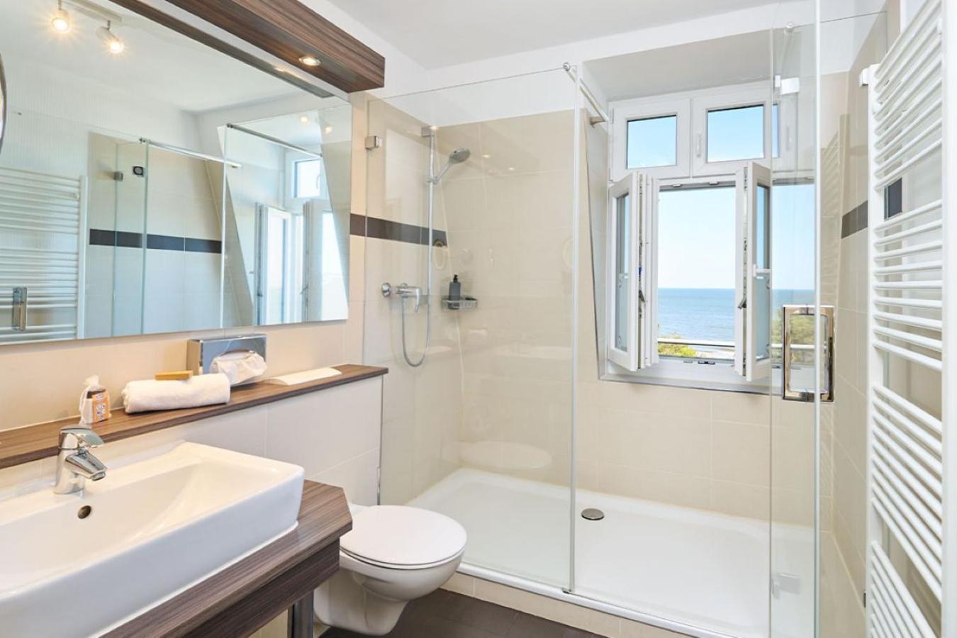 Strand- Und Wellnesshotel Preussenhof Цинновиц Экстерьер фото