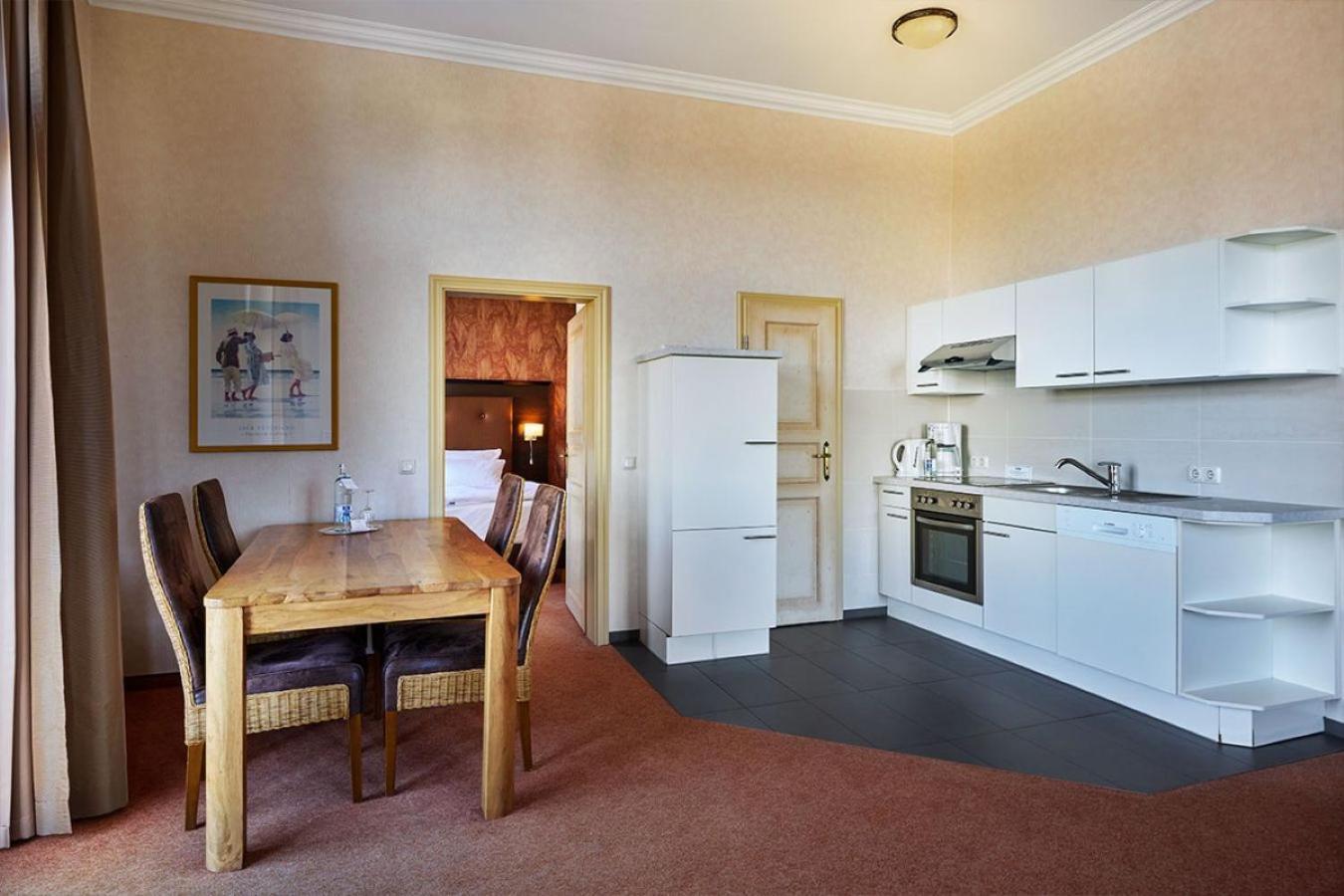 Strand- Und Wellnesshotel Preussenhof Цинновиц Экстерьер фото