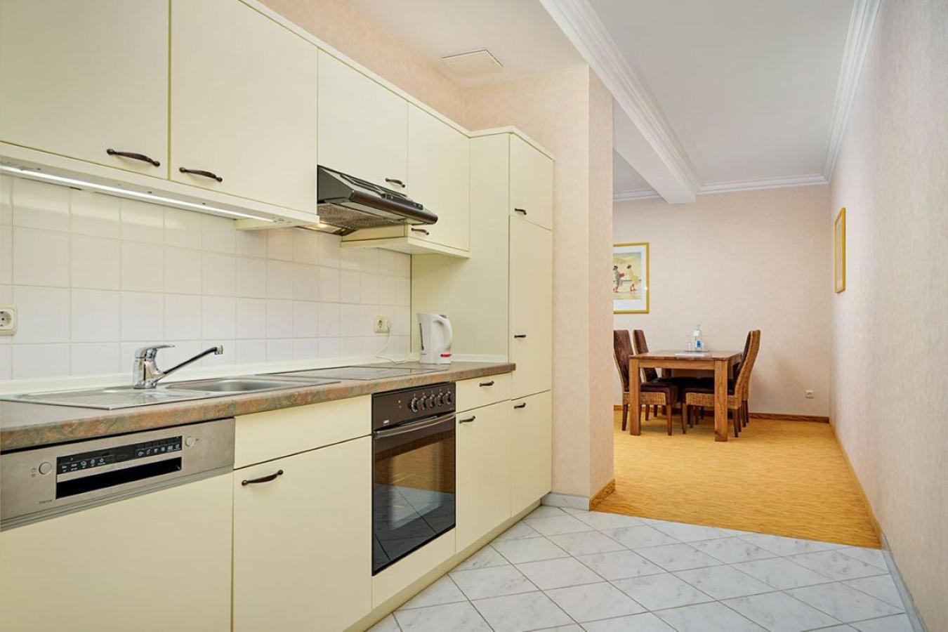 Strand- Und Wellnesshotel Preussenhof Цинновиц Экстерьер фото